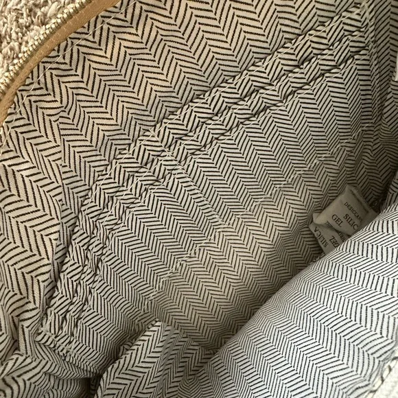 Francesca’s Violet Ray "FIESTA" Straw Clutch Bag - Picture 4 of 4